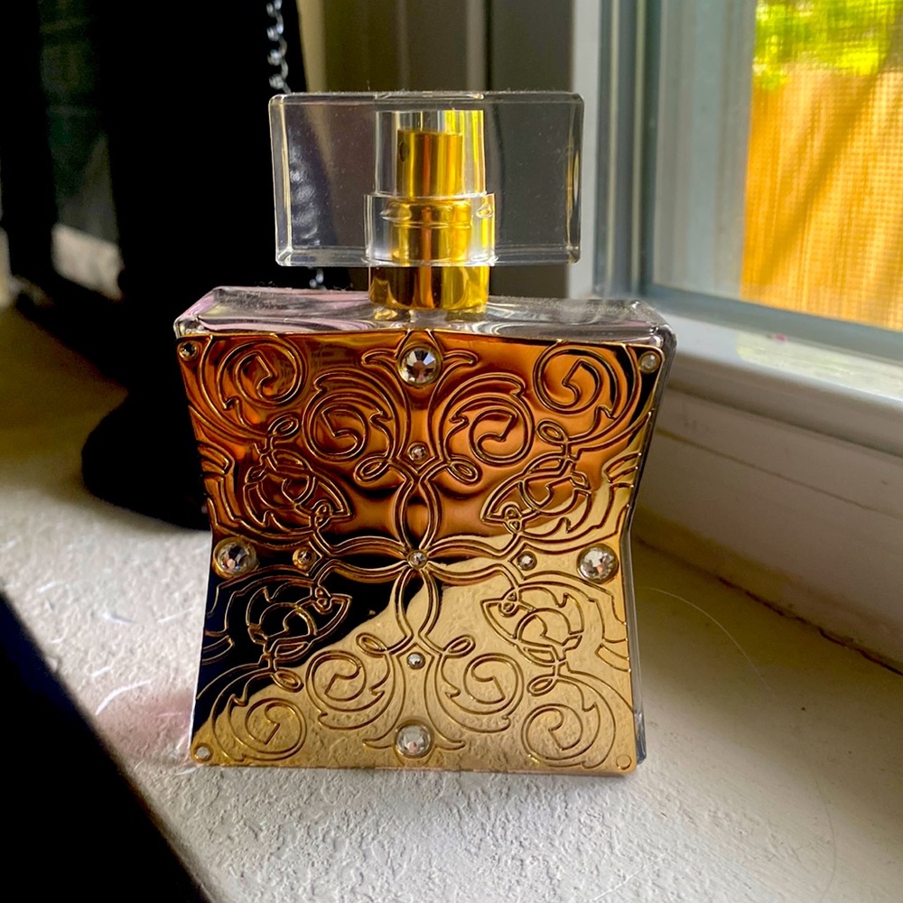 Lace Eau de Parfum Spray by Tru Fragrance